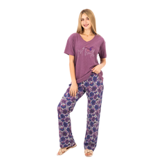 زكوتكس طقم بيجامة نسائي مطبوع – تي-شيرت بنفسجي وبنطال مزهر – مقاسات متعددة