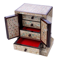 خزانة مجوهرات خشبية مطعمة بالصدف وبها أدراج