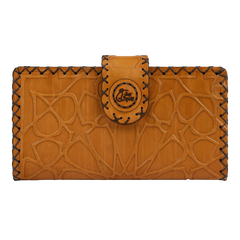 باست جاليري محفظة نسائية جلد جملي منقوشة بزخارف عربية هندسية