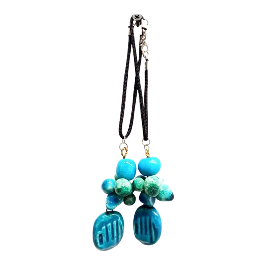 سعودي معلقة حائط سيراميك – تصميم مطرز بخرز ولفظ الجلالة "الله" – 7×7 سم – SG10