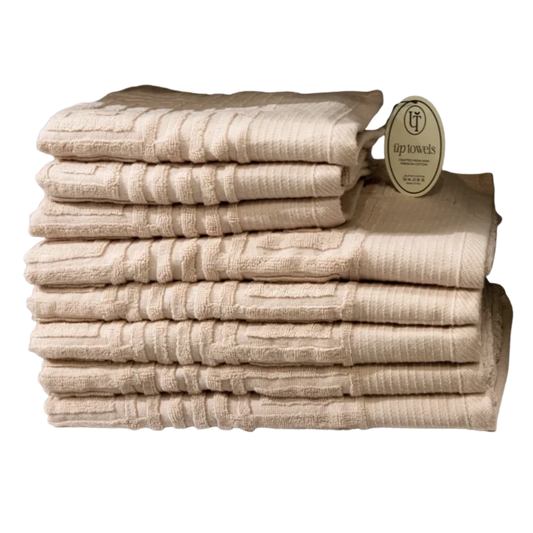 أب تاولز منشفة 70 سم بحدود متاهة - قطعة واحدة - 70×140 - ألوان متعددة