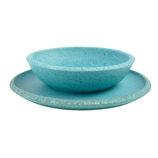 طقم أطباق خزفية يدوية باللون الفيروزي